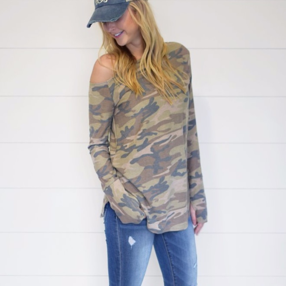 Tops - Camo Off the Shoulder Top